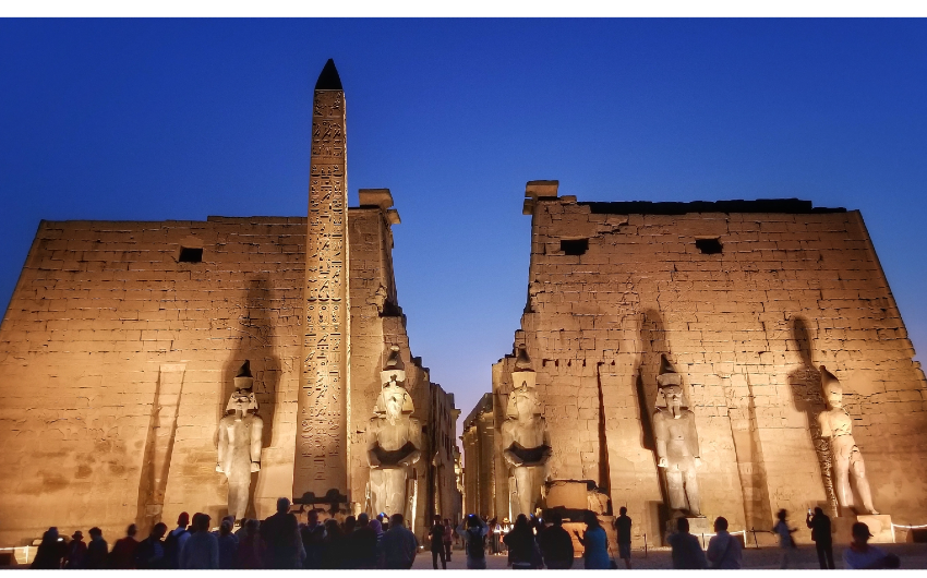 https://s3.eu-west-3.amazonaws.com/elastic.travel/package/182846351Luxor Temple Night.jpg